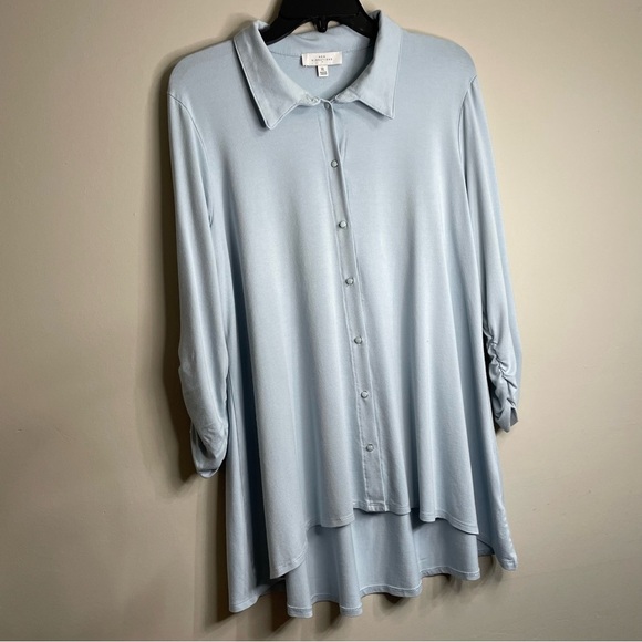 Women’s New Directions Light Blue Button-Up Tunic Top - Picture 1 of 4